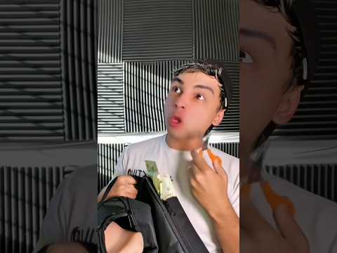 UN HOMBRE DE NEGOCIOS 😎🤣🤣