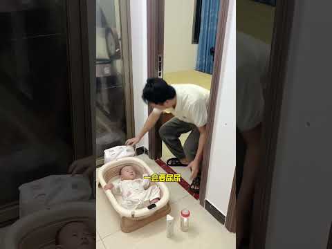 There is a stay-at-home dad who has been driven crazy. #funny #parentchildconnection #baby
