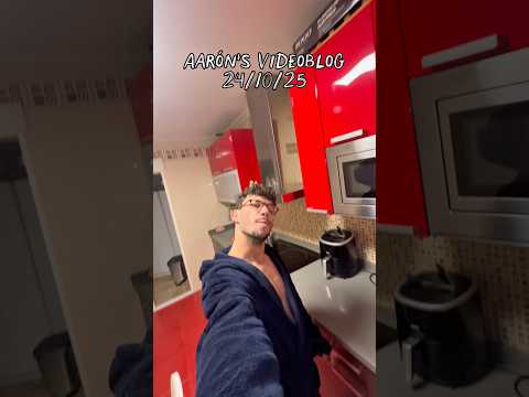 Despues de quedarme con el cerebro frito una obra graciosa era lo que necesitaba 🤣