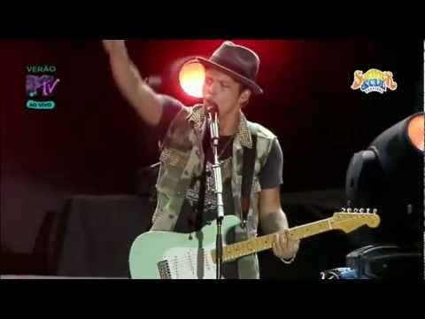Bruno Mars - Liquor Store Blues (Summer Soul Festival 2012)