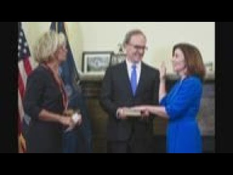 Kathy Hochul becomes NY's first female governor