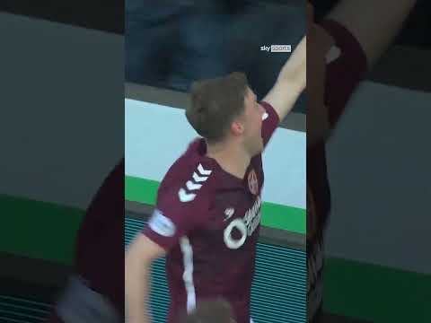 THE SCENES FOR HEARTS' LATE DERBY WINNER! 😲