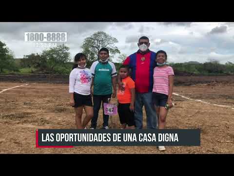 Nicaragua: Gobierno entrega 50 lotes de terreno a familias de Juigalpa