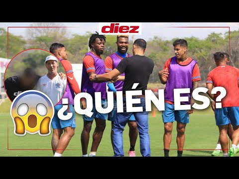 Leyenda de Olimpia sorprende asistiendo al entrenamiento previo al partido ante Marathón