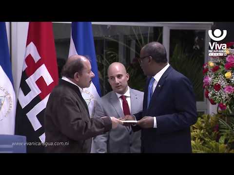 Daniel y Rosario reciben Cartas Credenciales de los nuevos Embajadores de Panamá y Yibuti