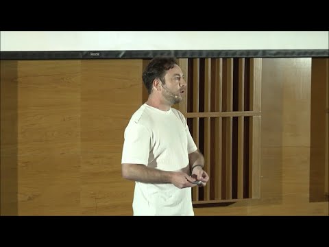 "El arte de simular" | Franco Carosella | TEDxBarrioSanNicolasSalon
