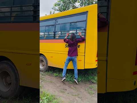 School bus वाले कों 5000 का चुना लगाया🤔🤣@akki_dada7  #comedy #funny  #indore #shorts #ytshorts
