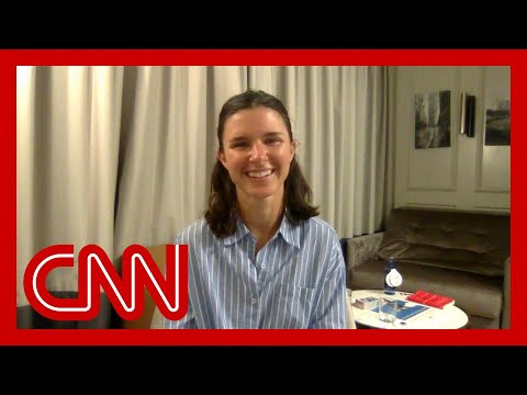 Sailor who became first US woman to race solo around world cried upon return