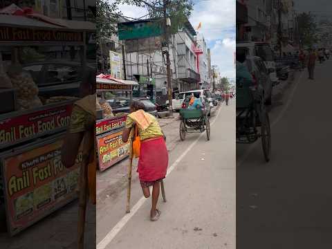 Baba ko itna dard the🥹😭#humanity #respect #helping #trending #viralshort #youtubeshorts 🥺