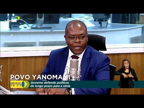 Silvio Almeida defende políticas de longo prazo para os Yanomami
