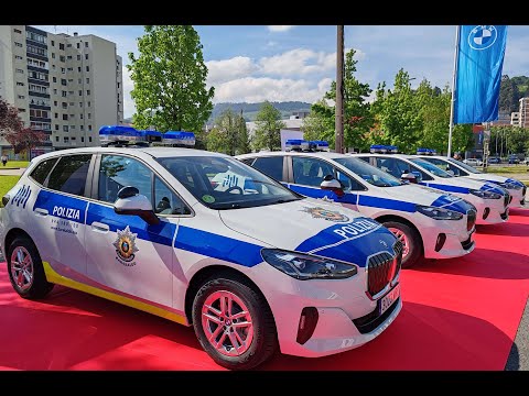 La flota de la Policía Local de Barakaldo se renueva con 6 nuevos coches-patrulla