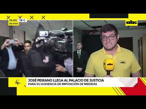 José Peirano llega al Palacio de Justicia