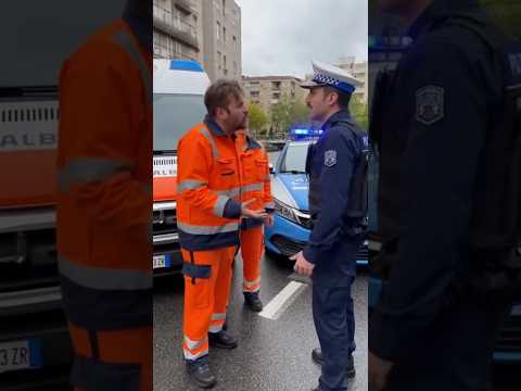 Ambulanza e polizia #ambulanza #polizia #codicerosso #ospedale #multa