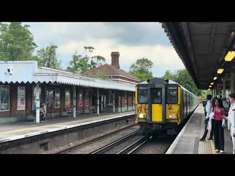 Class 455 - South Western Railway - Leatherhead Station - 18th June 2024