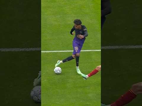 What do we call this Lamine Yamal skill? 🤯