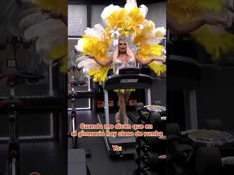 Wendy Guevara haciendo ejercicio con look de carnaval en La casa de los famosos Colombia