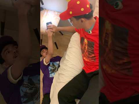 Boboiboy kegelapan ketahuan mau main hp malam malam