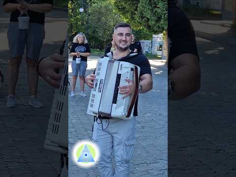 Hava nagila. Хава наґіла у виконанні акордеоніста Юрія Дякунчака. Трускавець. הבה נגילה .