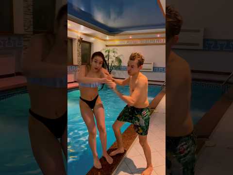 ИСКУПАЛАСЬ В ДЖАКУЗИ #тикток #дуэт #stitchtricks