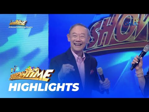 It's Showtime: The Chan-ta Claus of the Philippines is here!