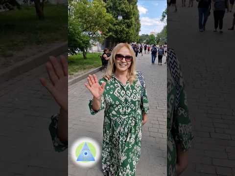Сестра Софії Ротару Ауріка Ротару у Трускавці.