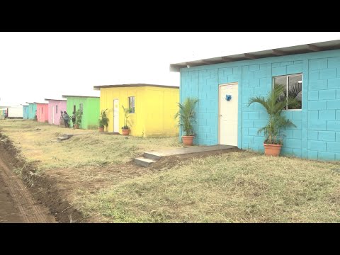 Familias recibieron nuevas viviendas en la comarca sabana grande