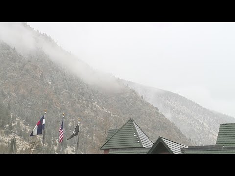 Spring snow affects traffic in the Colorado mountains