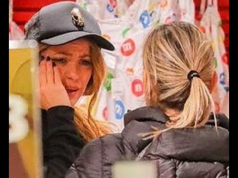 Captan a Shakira llorando en el aeropuerto, tras su magnífica presentación con Bizarrap