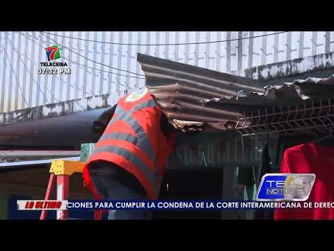 Municipalidad de La Ceiba procede a remover locales de ventas, abandonados en el centro de la ciudad