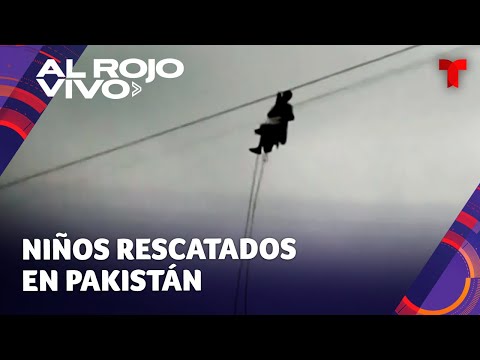 Niños quedan suspendidos en un teleférico a 900 pies de altura en Pakistán