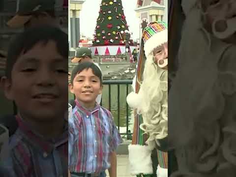 LA BANDA DEL CHINO | El Papá Noel peruano | #shorts