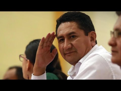 Vladimir Cerrón: Policía regresa a las playas del sur para buscar al líder de Perú Libre