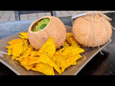 Guacacoco  Guacamole en recipiente Coco