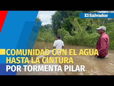 Se desborda río e inunda comunidad en Zacatecoluca por tormenta Pilar