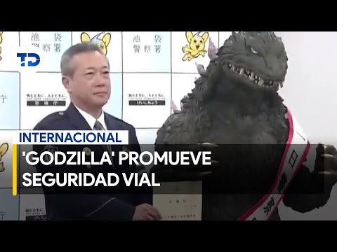 'Godzilla' participa en evento para promover la seguridad vial