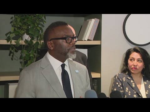 Chicago budget battle, future of schools CEO top mayor’s agenda this week - WGN Evening News