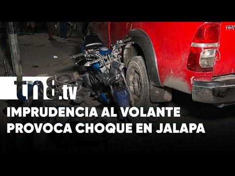 Imprudencia al volante desata un fuerte choque en Jalapa