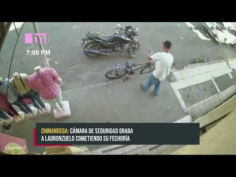 Delincuente roba una bicicleta a plena luz del día en Chinandega
