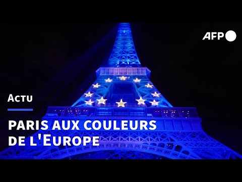 Présidence tournante de l'UE: des monuments de Paris parés de bleu | AFP