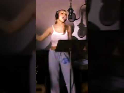 Mariah Carey Singing “Lead The Way” in the Studio, 2001 🎙 (Mariah’s hardest vocal run)