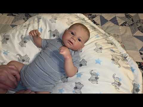 Elijah Benjamin dressed for #bluemonday- 5.18.26