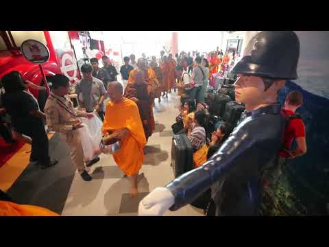 Reabre el centro comercial epicentro del sangriento tiroteo en Tailandia