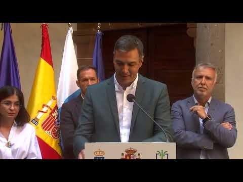 Pedro Sánchez ofrece una declaración ante los medios desde la isla de La Palma