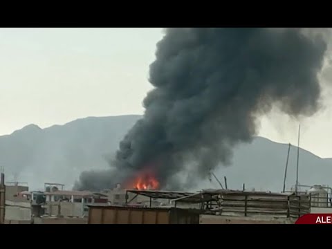 SJL: Incendio se viene registrando en un almacén de jeans en Mangomarca