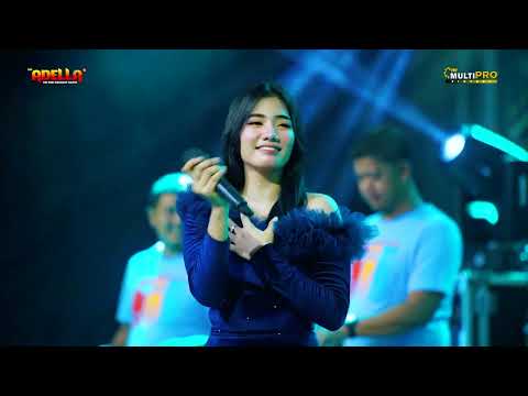 HUJAN - Lusyana Jelita - OM ADELLA Live Sumobito Jombang