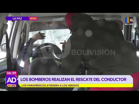 Triple colisión en la Autopista La Paz-El Alto