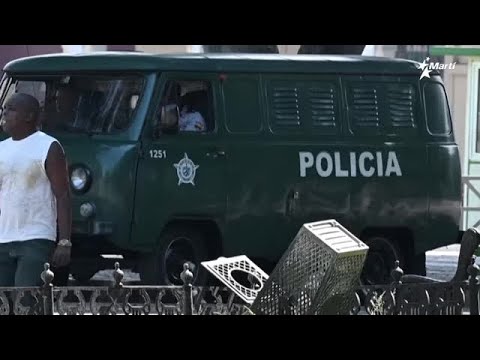 Info Martí | Activistas cubanos denuncian que la policía les impidió salir de su casa en el 11J