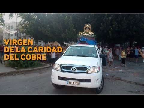 Procesión con la Virgen de la Caridad del Cobre por El Vedado