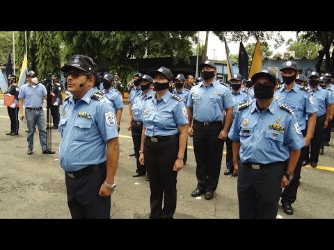 Oficiales de policía de Managua, reciben ascensos en grado