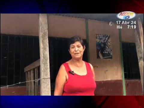 Jinotega: Camión se estrella con vivienda y familia salva de morir